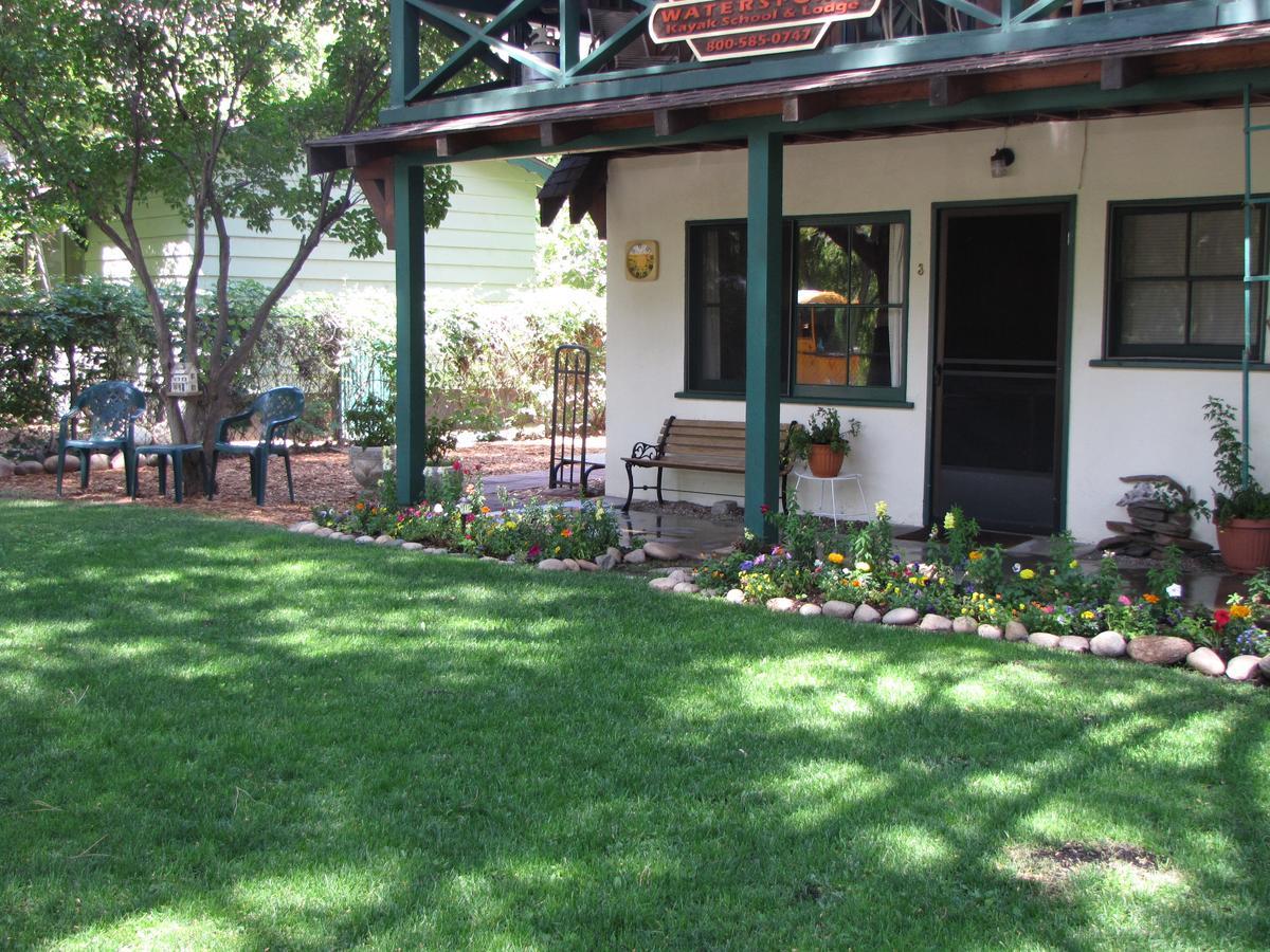 Kern Riverfront Lodge Kernville Exterior photo