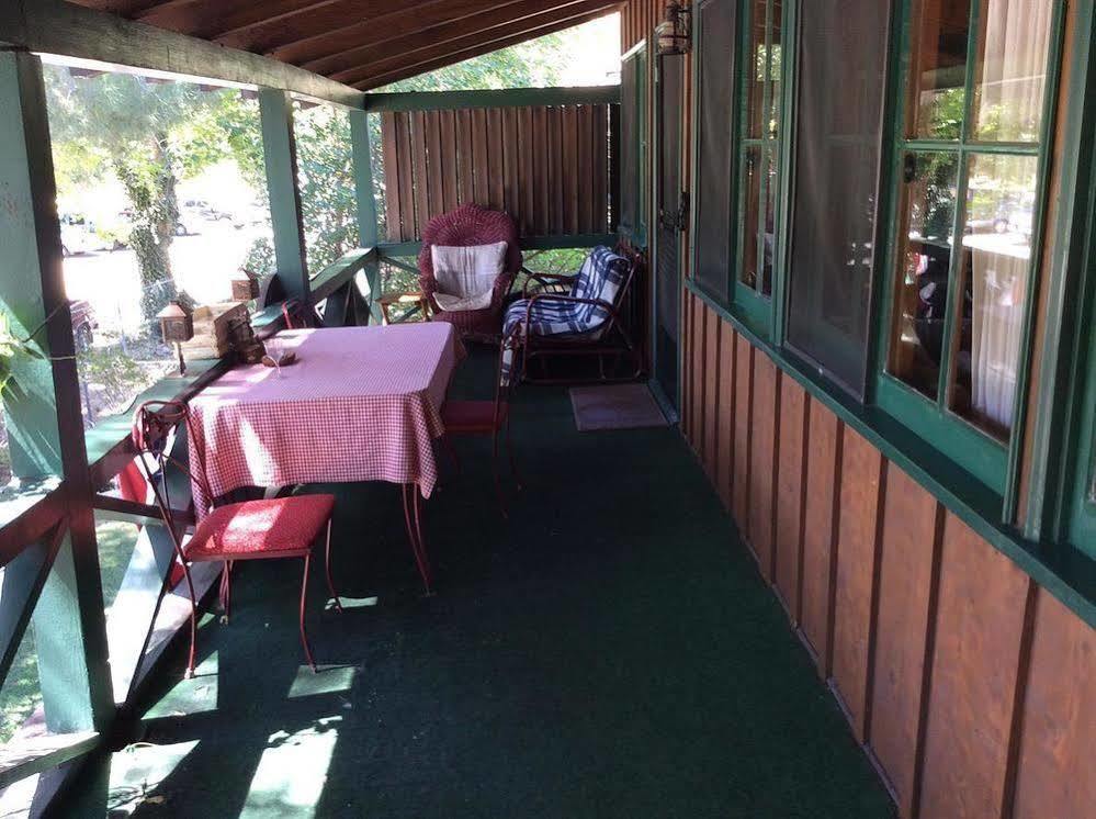 Kern Riverfront Lodge Kernville Exterior photo